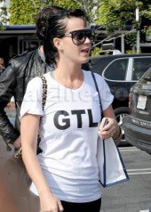 Katy Perry: Record Breaker