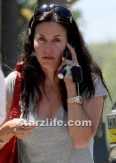 Want to Talk to Courteney Cox On The Phone?