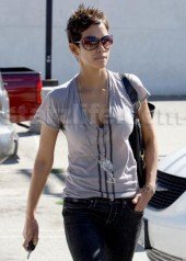Halle Berry Wins Custody Battle