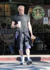 John Tesh Grabs a Coffee in Bel Air