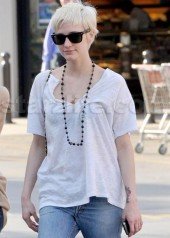 Happy Birthday Ashlee Simpson
