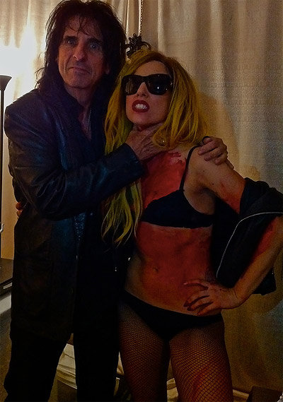 Lady Gaga Passes Out Free Concert Tickets At Transvestite Show