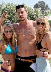 Simon Rex Fights Hangovers With NOHO At Coachella