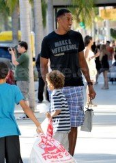 EXCLUSIVE!!! Scottie Pippen Stops For The Ice Cream Man