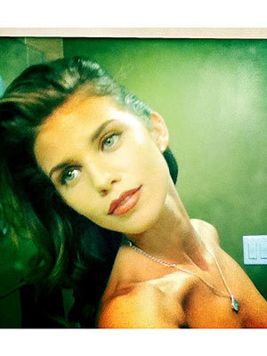 Annalynne McCords 9021 Oops On Twitter annalynne mccord 300 Celebs Photo Annalynne McCords 9021 Oops On Twitter