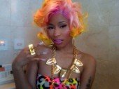 Nicki Minaj Re-Opens Twitter Account