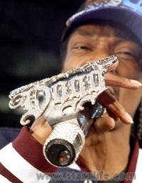 Snoop Dogg’s fashionhood?