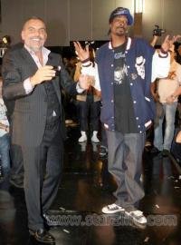 Snoop Dogg’s fashionhood?