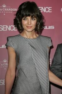 Katie Holmes just likes to hide, is all…