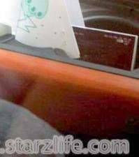Avril Lavigne is knocked up!