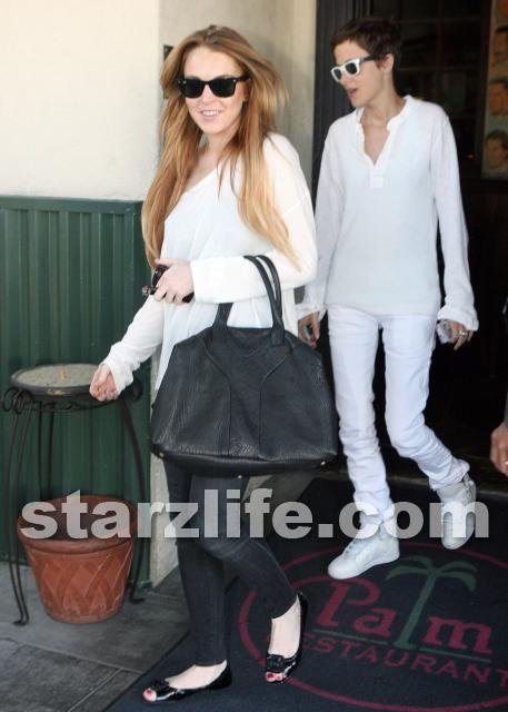 Everyone Else Did...But Lindsay Didnt See Break Up Coming??? 082108 sl lohan02 Celebs Photo Everyone Else Did...But Lindsay Didnt See Break Up Coming???
