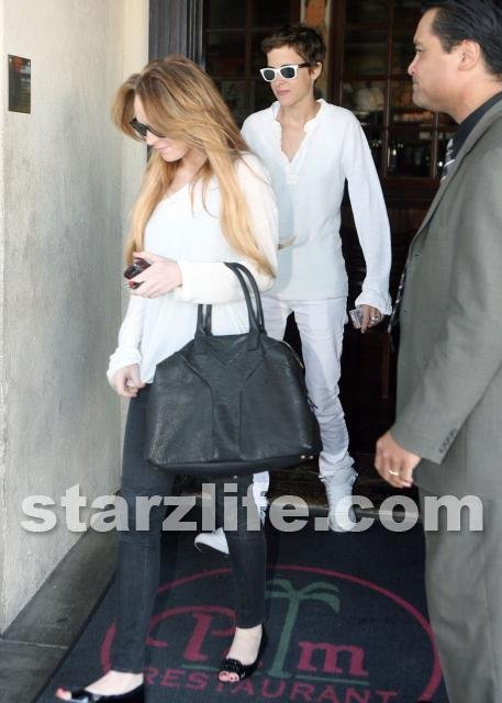 Lindsay and Sam Want Kids!? main 9 Celebs Photo Lindsay and Sam Want Kids!?