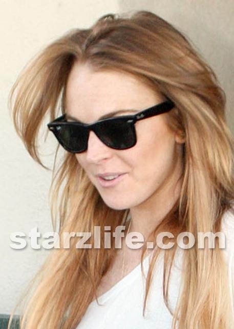 Lindsay Would Be Happier If Her Dad Was Doin Time. main22 Celebs Photo Lindsay Would Be Happier If Her Dad Was Doin Time.