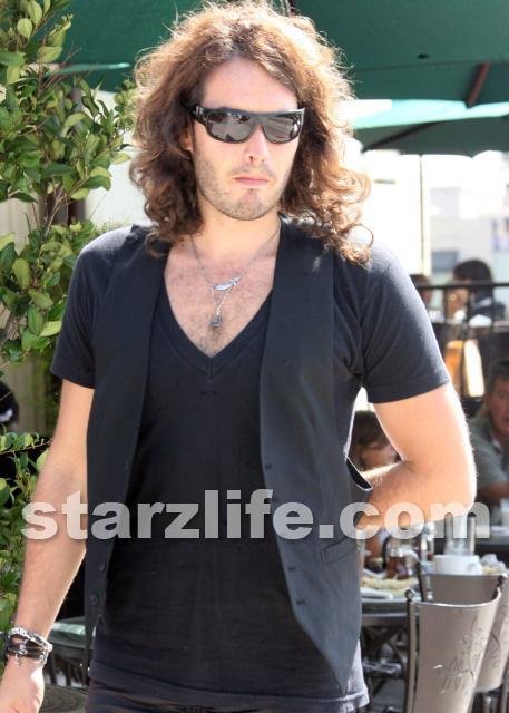Russell Brand Already Thinking About Little Russells? 082108 sl brand091 Celebs Photo Russell Brand Already Thinking About Little Russells?