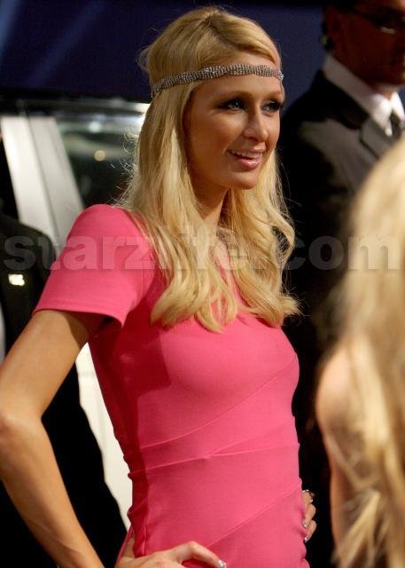 Album Dilemma For Paris Hilton. main 18 Celebs Photo Album Dilemma For Paris Hilton.