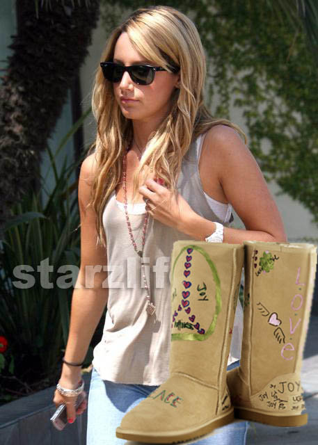 Celebs Are Always Designing Shoes For Charity tizuggs Celebs Photo Celebs Are Always Designing Shoes For Charity