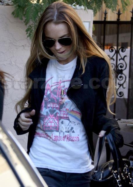 LOL of the Day. 010709 sl lohan22 Celebs Photo LOL of the Day.