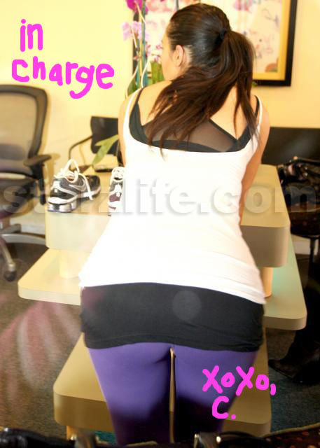 Kim Kardashian is Crazy! kimkincharge Celebs Photo Kim Kardashian is Crazy!