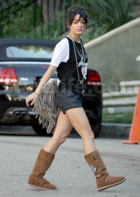 No New Moon for Vanessa Hudgens. main 71 Celebs Photo No New Moon for Vanessa Hudgens.