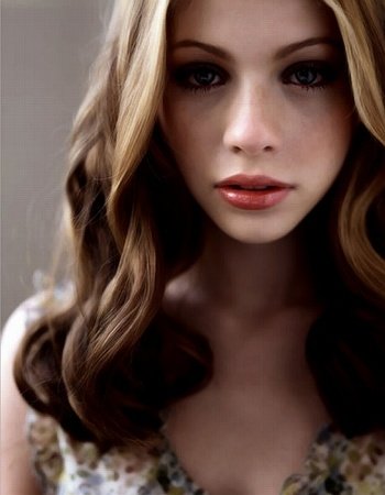 Spotted: Michelle Trachtenberg On Her Way Back to the Upper East Side.