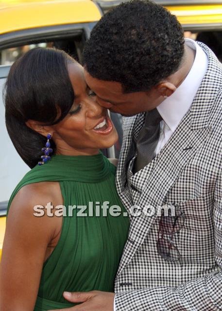 Michelle Obama Dying to Meet Will and Jada Smith. 063008 sl hancock24 Celebs Photo Michelle Obama Dying to Meet Will and Jada Smith.