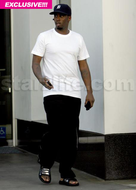 Diddy Works Out Without Breaking a Sweat. diddyex Celebs Photo Diddy Works Out Without Breaking a Sweat.
