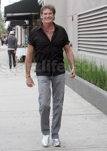 David Hasselhoff Rushed to Hospital for Alcohol Poisoning? hoff Celebs Photo David Hasselhoff Rushed to Hospital for Alcohol Poisoning?