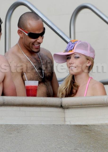 Wilkinson enjoyed some RR with fiance Hank Baskett poolside at the MGM