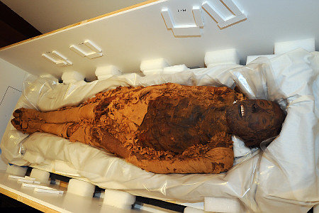2000 Year Old Mummy Woman Actually a Man!? alg mummy1 Celebs Photo 2000 Year Old Mummy Woman Actually a Man!?