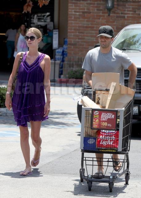 PICS: Nicky Hilton and David Katzenberg in Malibu