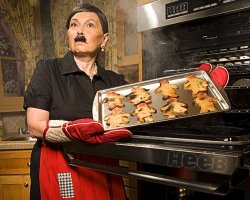 Roseanne Gives A Shout Out To Hitler 4232 Celebs Photo Roseanne Gives A Shout Out To Hitler
