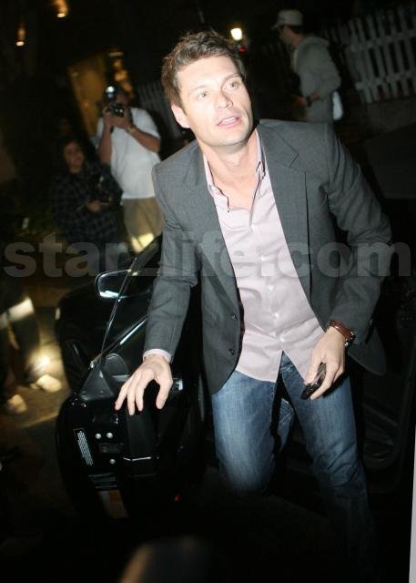 Ryan to William Morris: Seacrest, OUT! main 25 Celebs Photo Ryan to William Morris: Seacrest, OUT!
