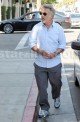Dustin Hoffman, All Around Nice Guy hoffman 9 80x122 Celebs Photo Dustin Hoffman, All Around Nice Guy