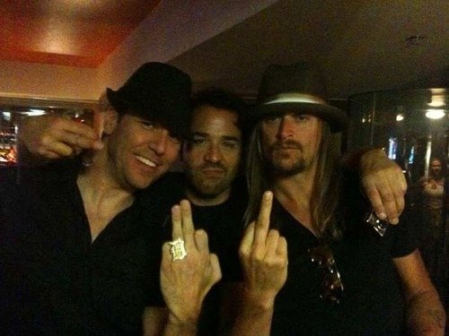 Jeremy Piven, Kid Rock, and Dane Cook Walk Into a Bar... the douche trifecta 21355 1250262146 2 Celebs Photo Jeremy Piven, Kid Rock, and Dane Cook Walk Into a Bar...