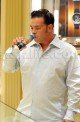 Jon Gosselin Splurges for Vegas Bling 083009 SL Gosselin04 80x122 Celebs Photo Jon Gosselin Splurges for Vegas Bling