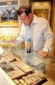 Jon Gosselin Splurges for Vegas Bling 083009 SL Gosselin10 80x122 Celebs Photo Jon Gosselin Splurges for Vegas Bling