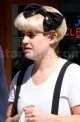 STARZLIFE PICS: Kelly Osbournes Head Has a Big Bow On It 093009 SL Osbourne04 80x122 Celebs Photo STARZLIFE PICS: Kelly Osbournes Head Has a Big Bow On It