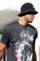 Yes, People Do Still Shop At Kitson: Lamar Odom! 100609 SL Lamar05 80x122 Celebs Photo Yes, People Do Still Shop At Kitson: Lamar Odom!