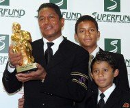 Jermaine Jackson’s Ex Wife Claims His Baby Momma Is Supported By His Momma jaffar jackson jermaine jackson and jermajesty jackson 2009 7 24 18 10 571 190x158 Celebs Photo Jermaine Jackson’s Ex Wife Claims His Baby Momma Is Supported By His Momma