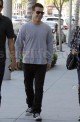 Music Man Jeremy Geffen Lunches With Lizzie main 1011 80x122 Celebs Photo Music Man Jeremy Geffen Lunches With Lizzie