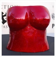 Bid on Tilas Boobs! s320x240 Celebs Photo Bid on Tilas Boobs!