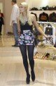 Paris & Nicky: Sisterly Shoppers main 161 80x122 Celebs Photo Paris & Nicky: Sisterly Shoppers