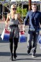 Paris and Doug Put On a Smile main 422 80x122 Celebs Photo Paris and Doug Put On a Smile