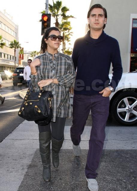 Kountdown to Kardashian Baby has Begun! main 616 Celebs Photo Kountdown to Kardashian Baby has Begun!