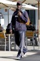STARZLIFE PICS: Djimon Hounsou Goes to the Gym 120609 SL Hounsou06 80x122 Celebs Photo STARZLIFE PICS: Djimon Hounsou Goes to the Gym