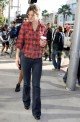 STARZLIFE PICS: Assaultin Pepper! Katies Bodyguard Goes on the Attack 122309 SL Holmes10 80x122 Celebs Photo STARZLIFE PICS: Assaultin Pepper! Katies Bodyguard Goes on the Attack