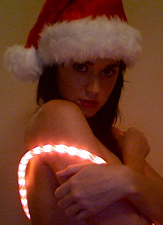 Russell Brand Explains the Miracle of Christmas christmaskitty.jpg Celebs Photo Russell Brand Explains the Miracle of Christmas