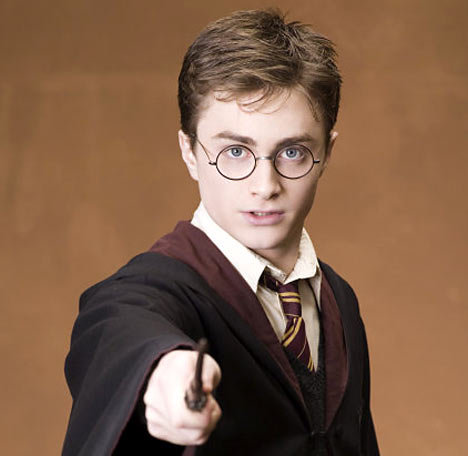 Here, Have a Glimpse at Harry Potter and the Deathly Hallows harry potter2 Celebs Photo Here, Have a Glimpse at Harry Potter and the Deathly Hallows