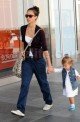 STARZLIFE PICS: Jessica Alba and Cash Warren and Honor and Containers 010310 SL Alba08 80x122 Celebs Photo STARZLIFE PICS: Jessica Alba and Cash Warren and Honor and Containers