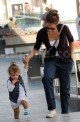 STARZLIFE PICS: Jessica Alba and Cash Warren and Honor and Containers 010310 SL Alba18 80x122 Celebs Photo STARZLIFE PICS: Jessica Alba and Cash Warren and Honor and Containers